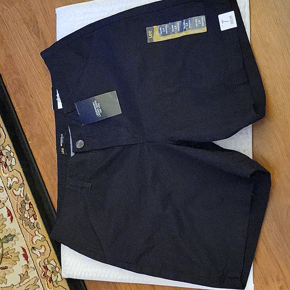 Lee Regular fit black chino stretch walkshort mid rise 7" inseam size 14 NEW… - Picture 2 of 14